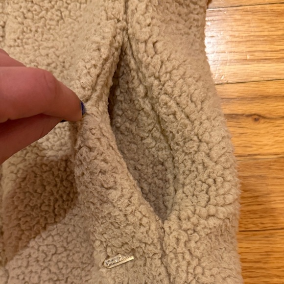 Calvin Klein Women's Tan Sherpa Vest - Picture 5 of 7